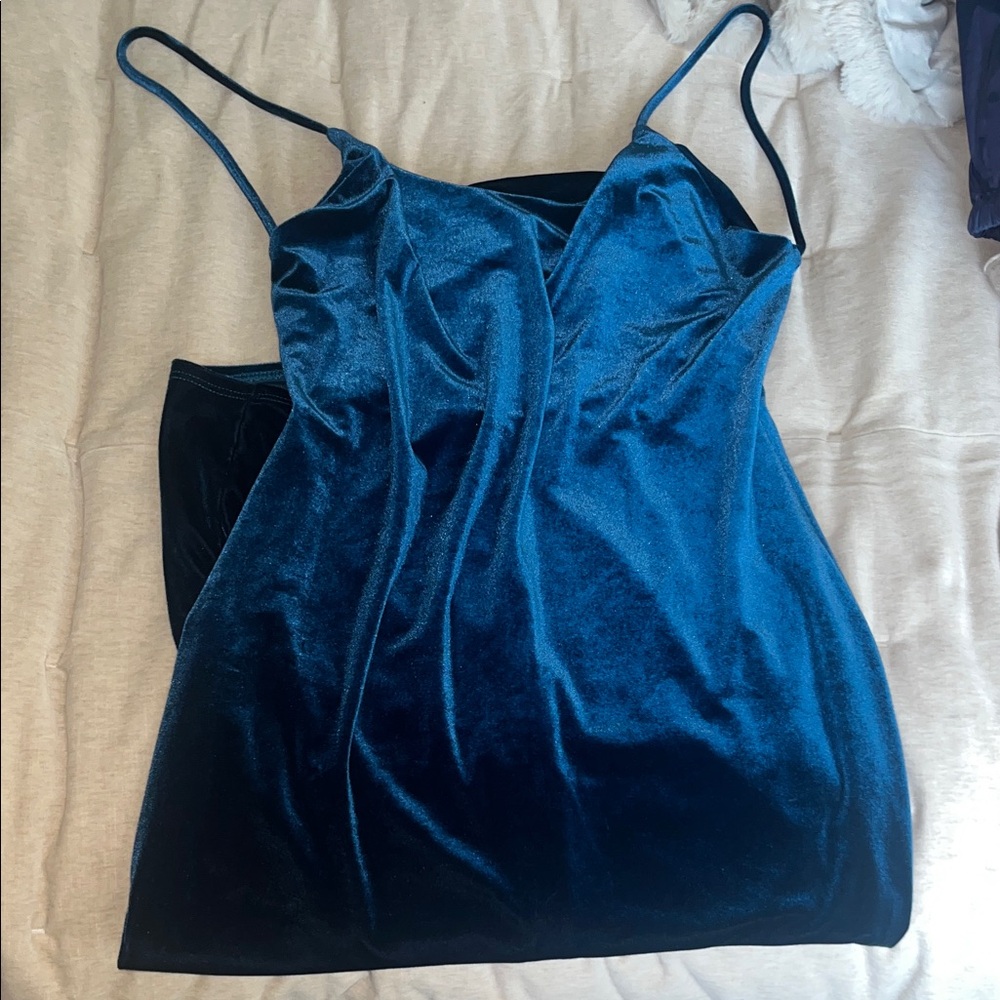 Elegant Blue Velvet Women's Dress